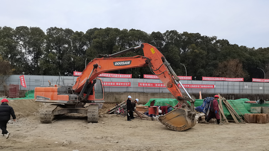 滨河南路路线综合刷新工程(南河闸坝刷新)施工现场 滨河南路路线综合刷新工程(南河闸坝刷新)施工现场